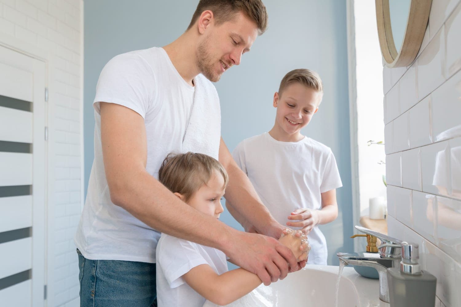 The Role of a Home Health Aide in Maintaining Personal Hygiene